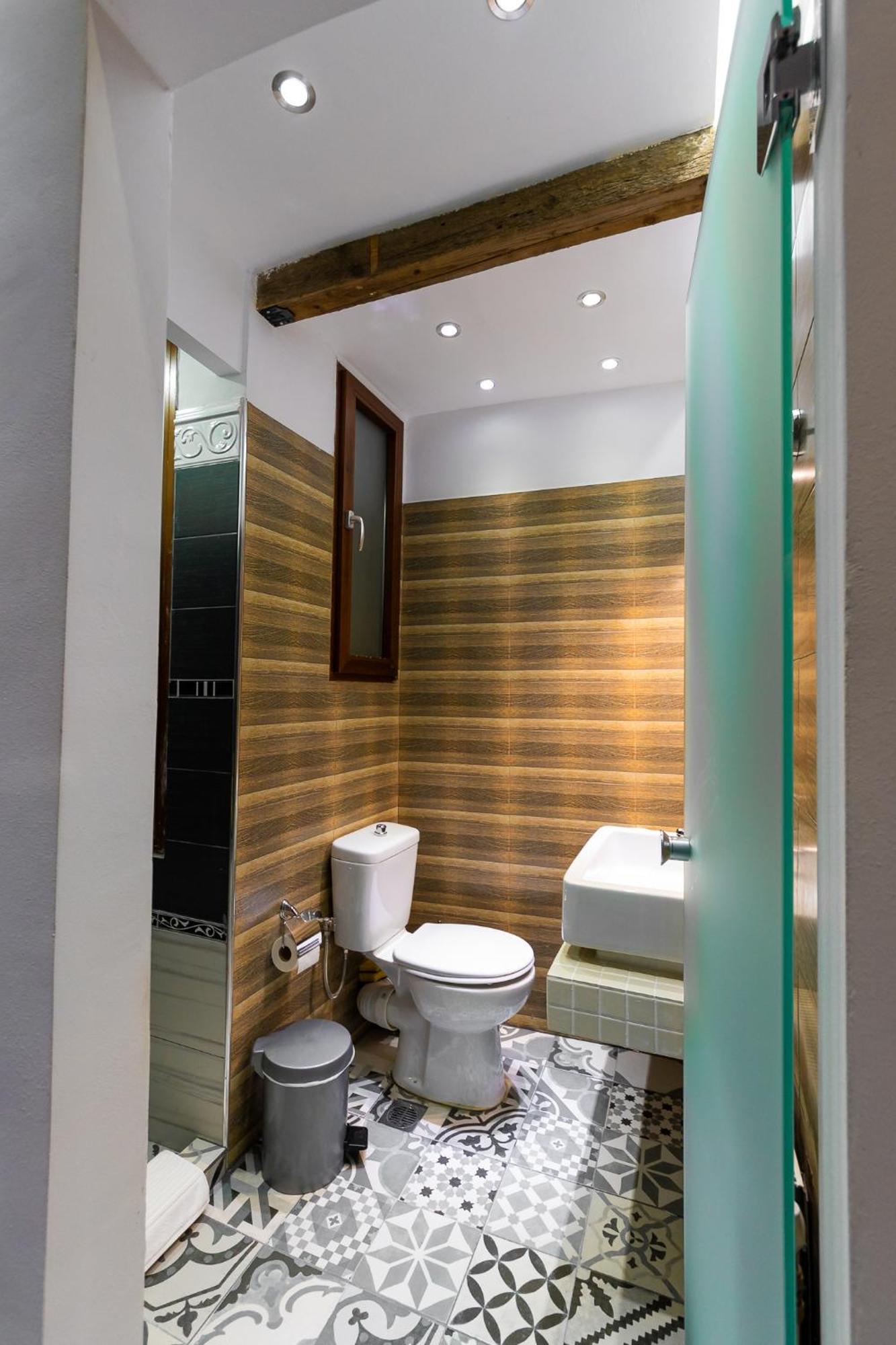 Modern In Apartment Thessaloniki